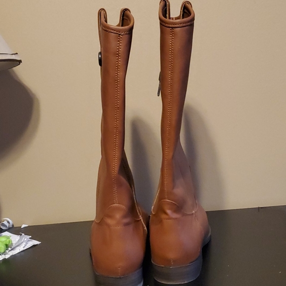 New Frye Boots - Picture 6 of 16